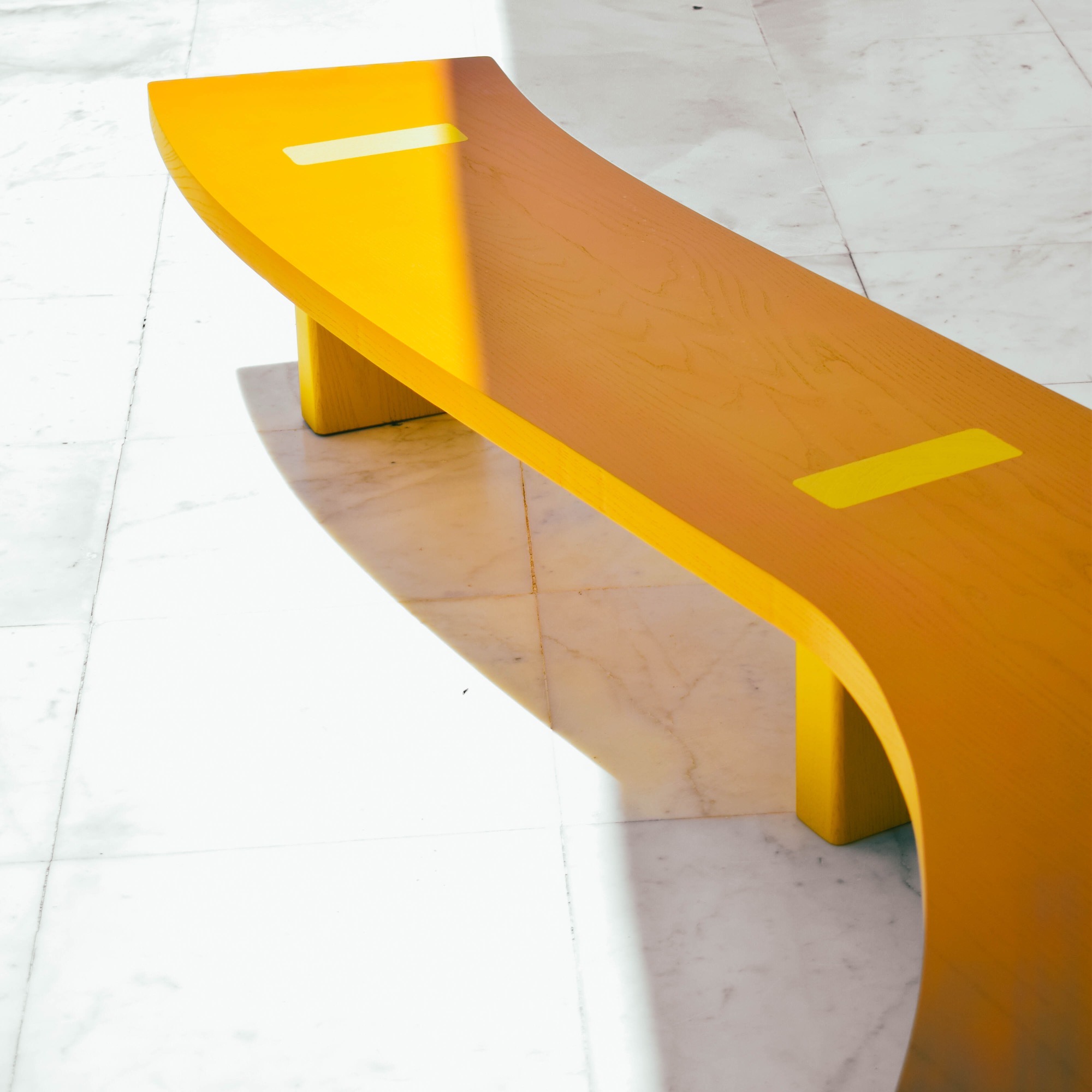Table Serpent — 8